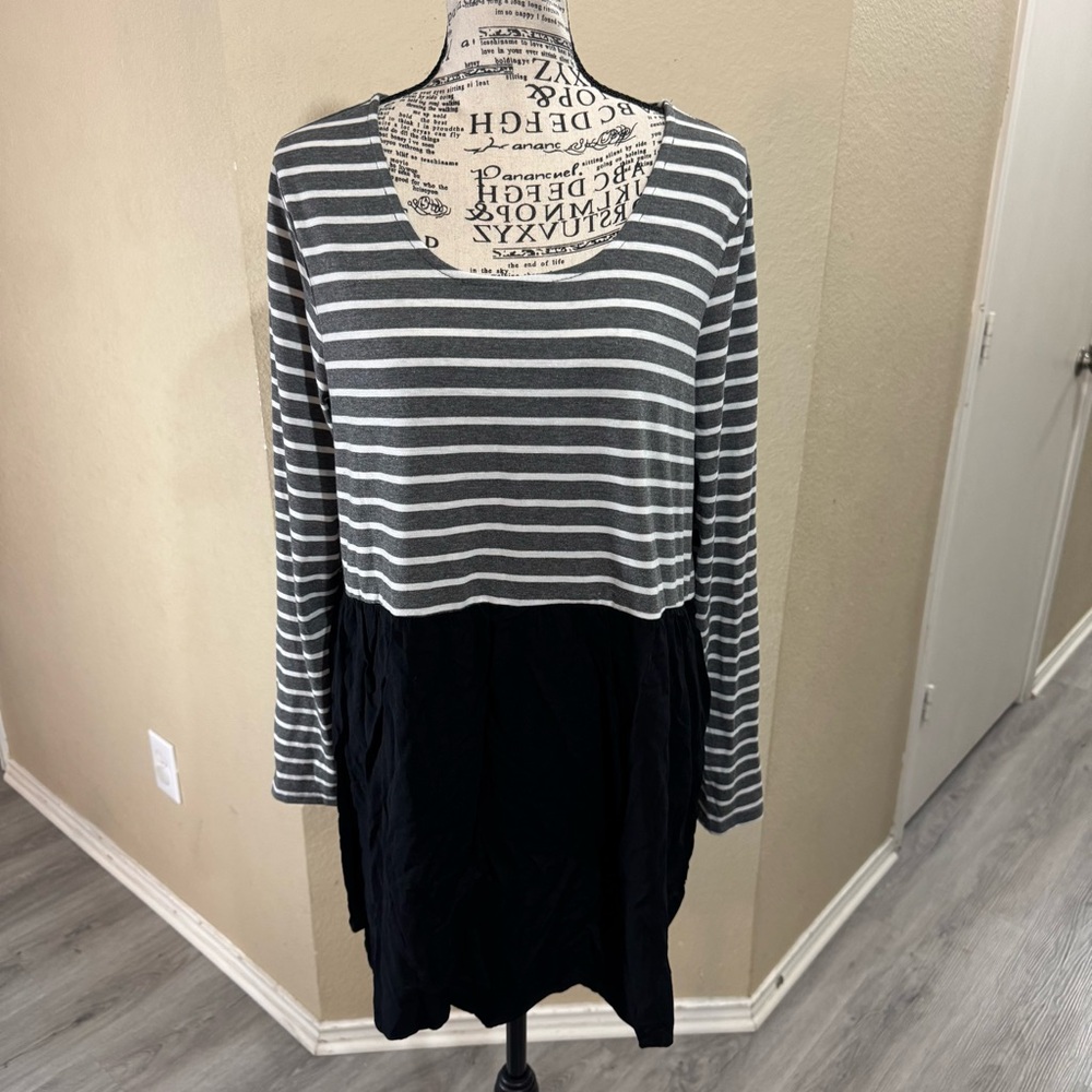Umgee Gray & White Striped Tunic Top